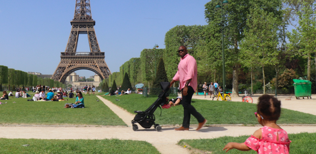 travel buggy, travel stroller, travel with baby